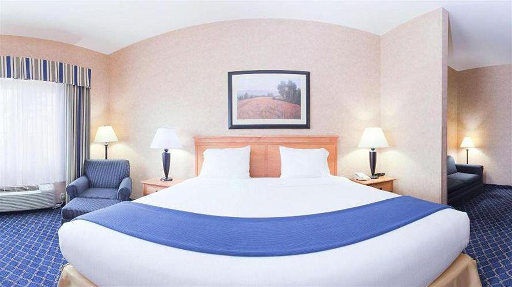 Holiday Inn Express & Suites Cheney By Ihg Экстерьер фото