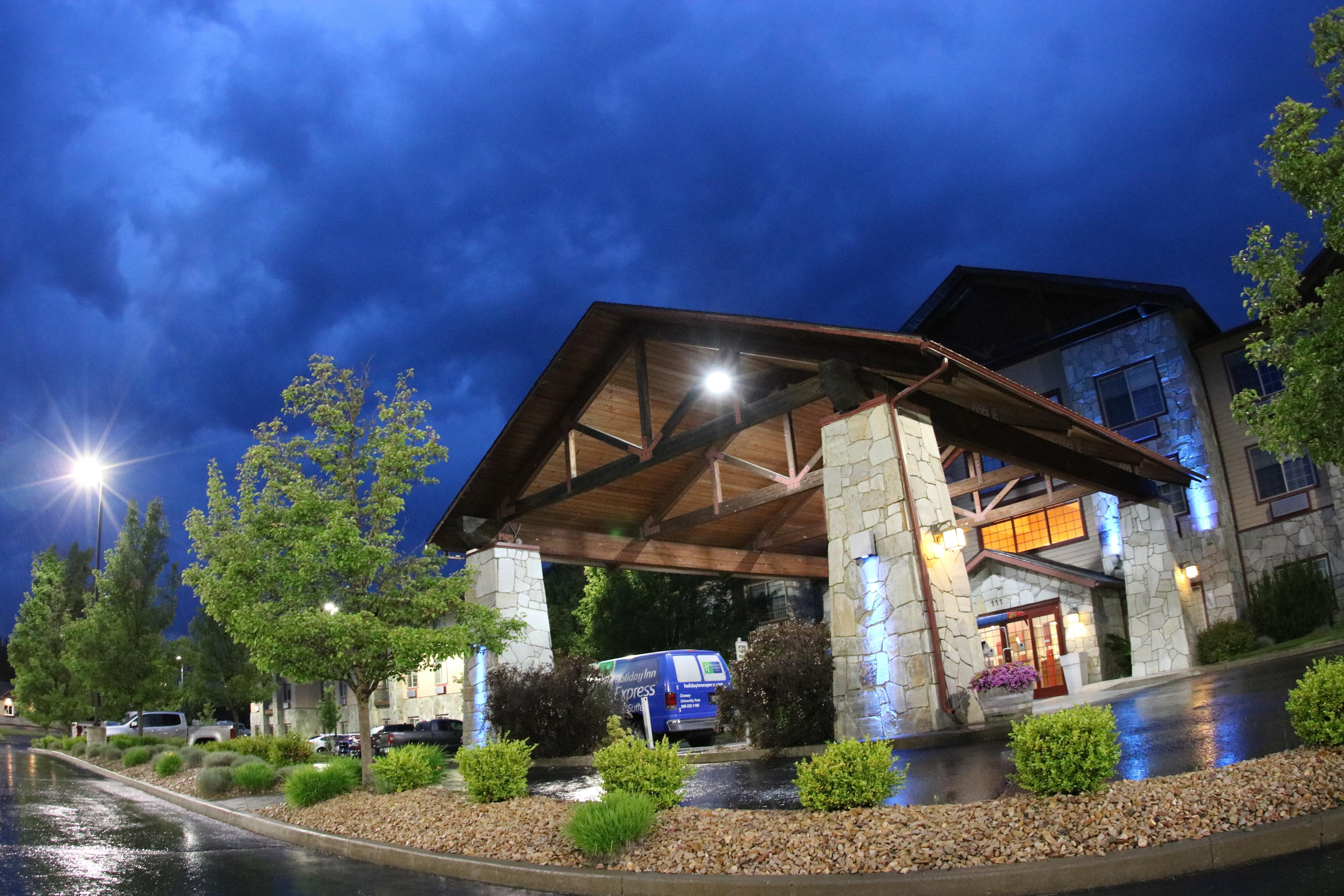 Holiday Inn Express & Suites Cheney By Ihg Экстерьер фото