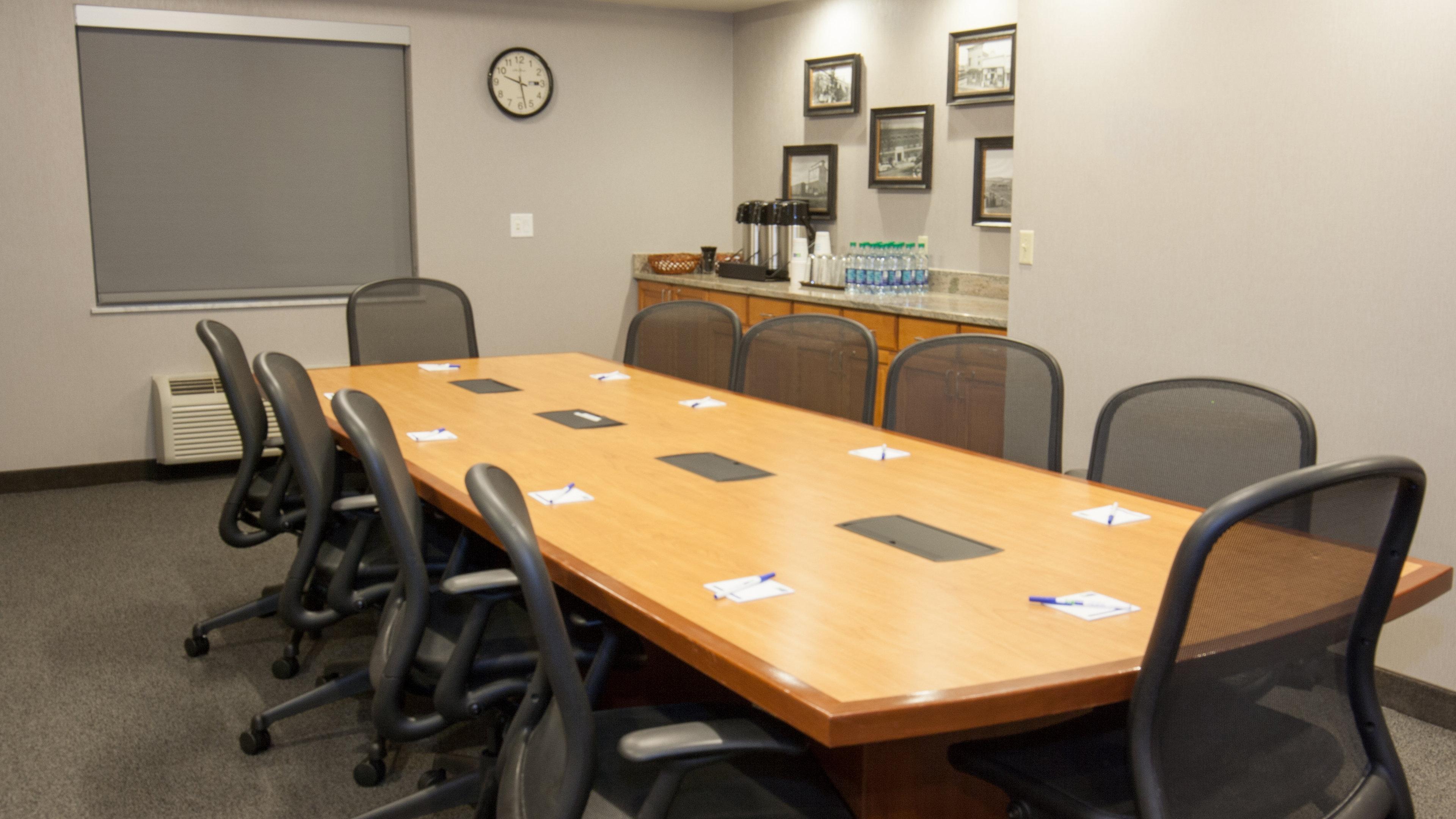 Holiday Inn Express & Suites Cheney By Ihg Экстерьер фото