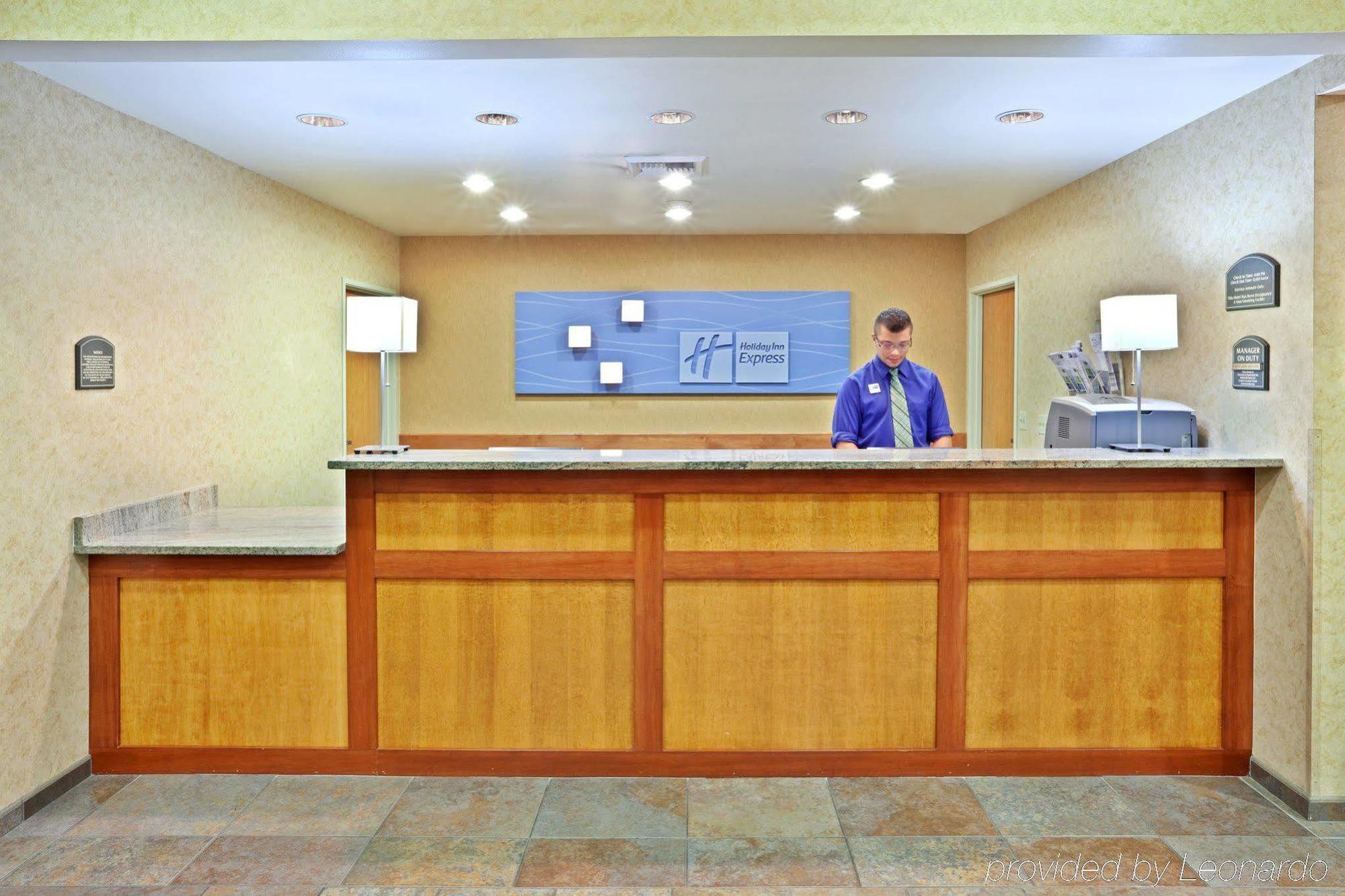 Holiday Inn Express & Suites Cheney By Ihg Экстерьер фото