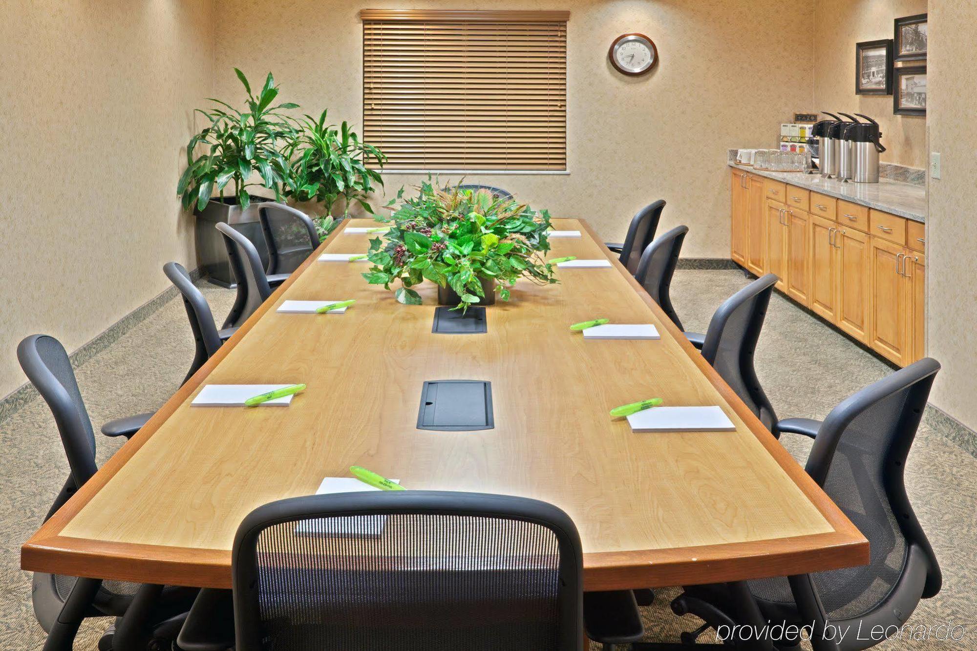 Holiday Inn Express & Suites Cheney By Ihg Экстерьер фото